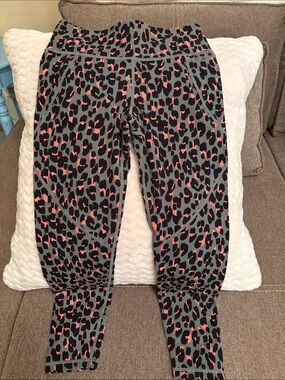 Leopard Print Active Leggings in army green and Coral